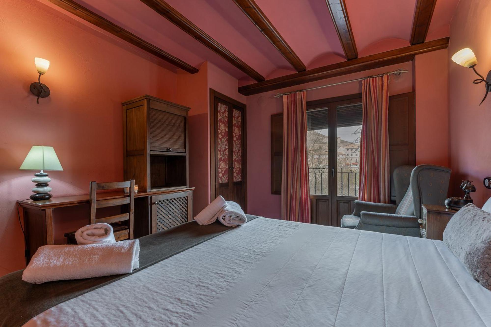 Hotel - Restaurante Prado Del Navazo الباراثين المظهر الخارجي الصورة